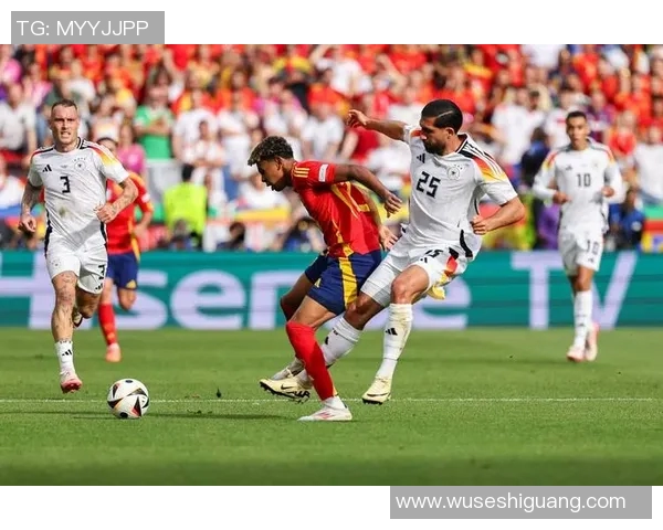 克罗斯在足球世界的传奇之路与未来发展展望